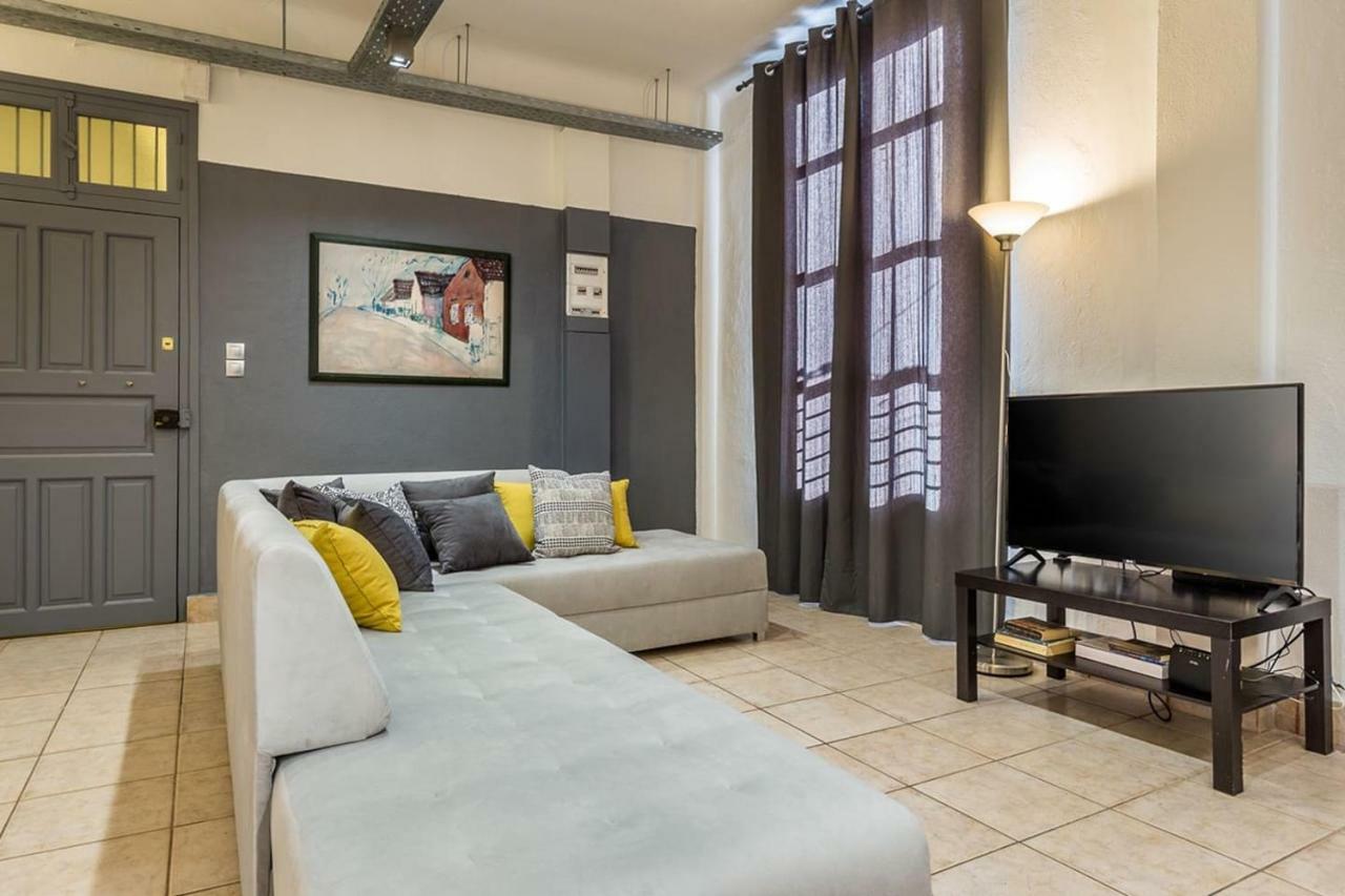Апартаменты Renovated Loft At The Center Of Monastiraki Афины Экстерьер фото